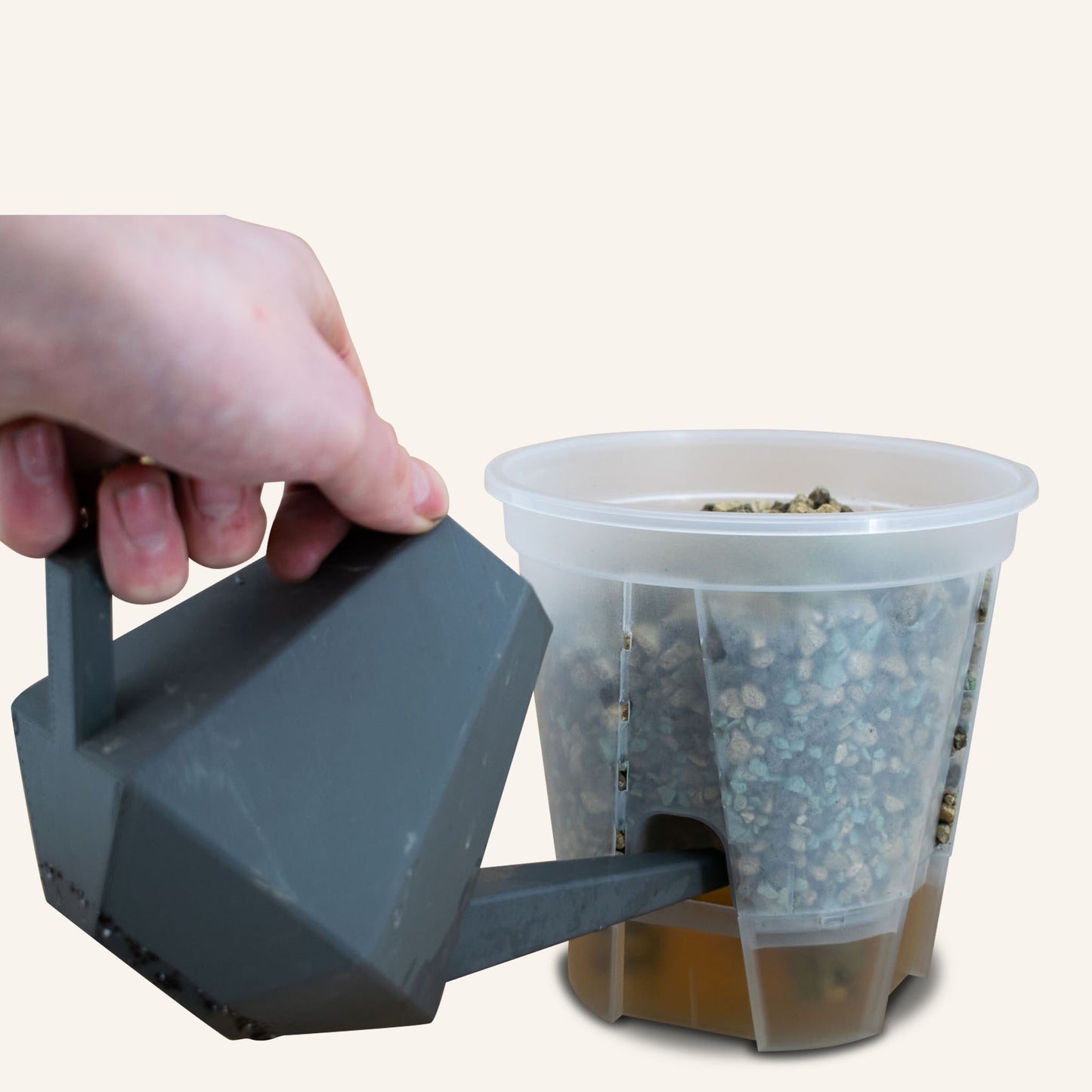 Klare selvvandende plantepotter